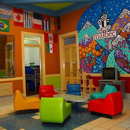 Malbec Hostel Central เมนโดซา ภายนอก รูปภาพ