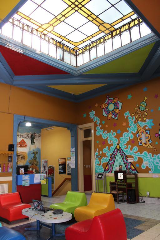 Malbec Hostel Central เมนโดซา ภายนอก รูปภาพ