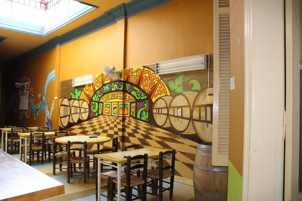 Malbec Hostel Central เมนโดซา ภายนอก รูปภาพ
