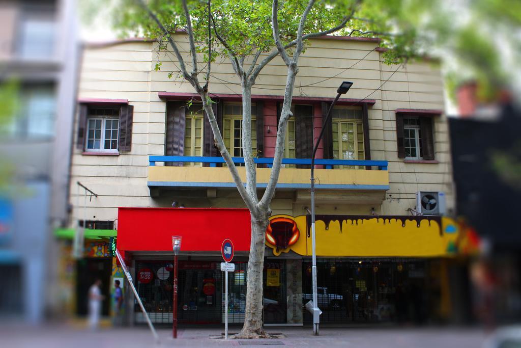 Malbec Hostel Central เมนโดซา ภายนอก รูปภาพ
